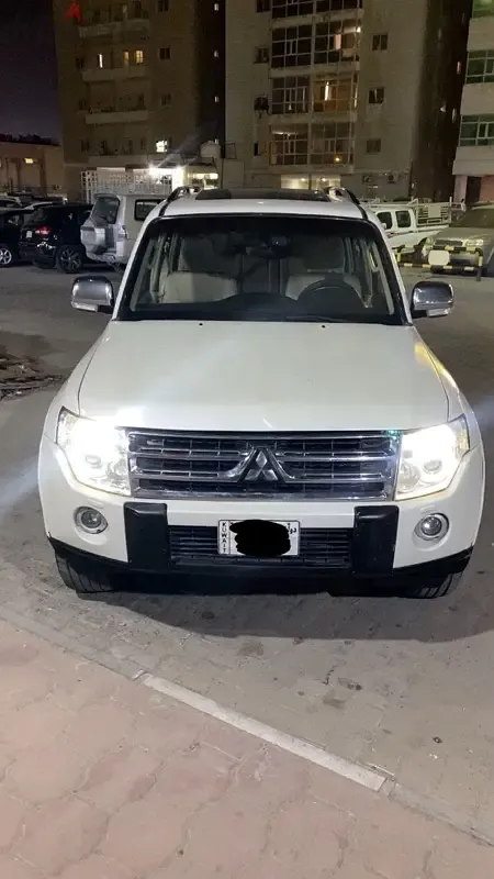 ميتسوبيشي باجيرو 2008